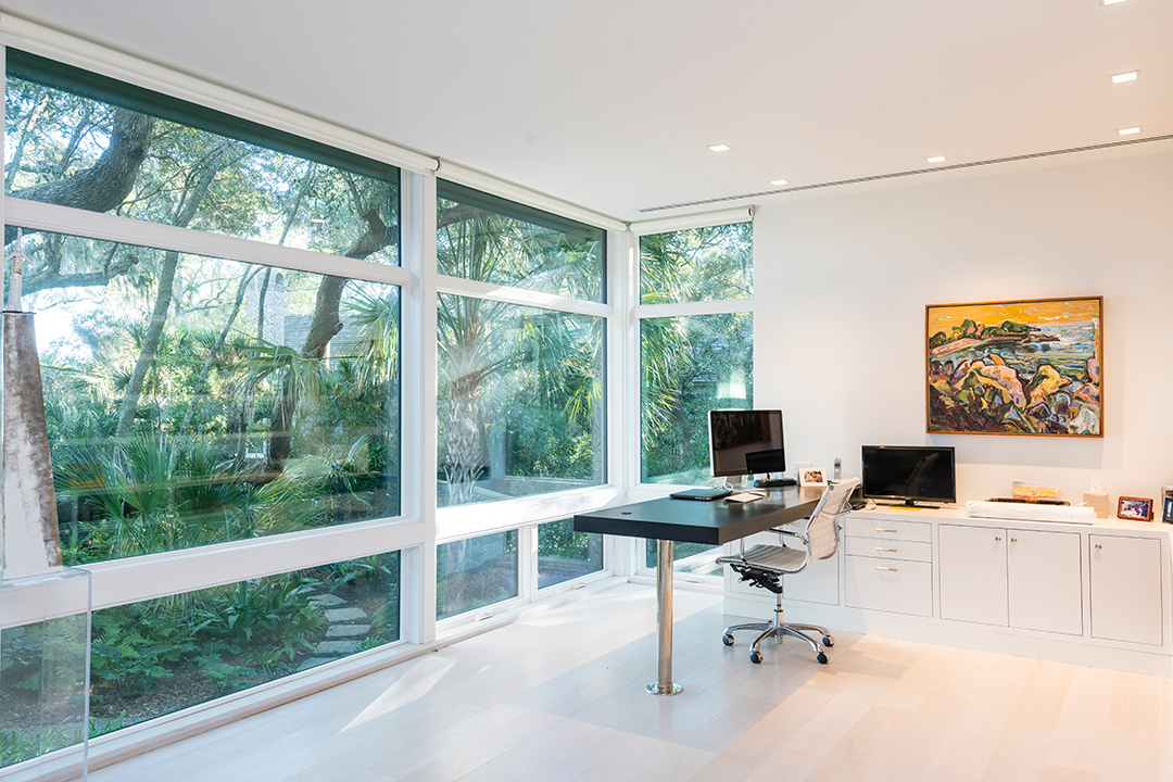 A Modernist Design And Wild Landscape Harmonize At This Coastal South Carolina Stunner Seeking 9 75m 15 119 Ocean Course Drive