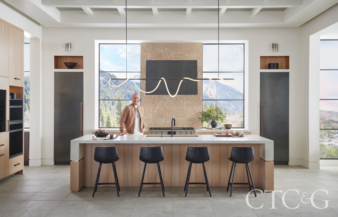 Monogram Full Head On Hero Titanium 3814