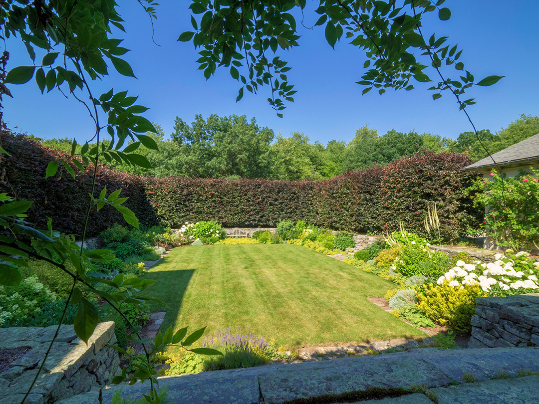 Tour A Lovely Litchfield County Estate With 1000 Rolling Acres And A 11 3m Price Tag H