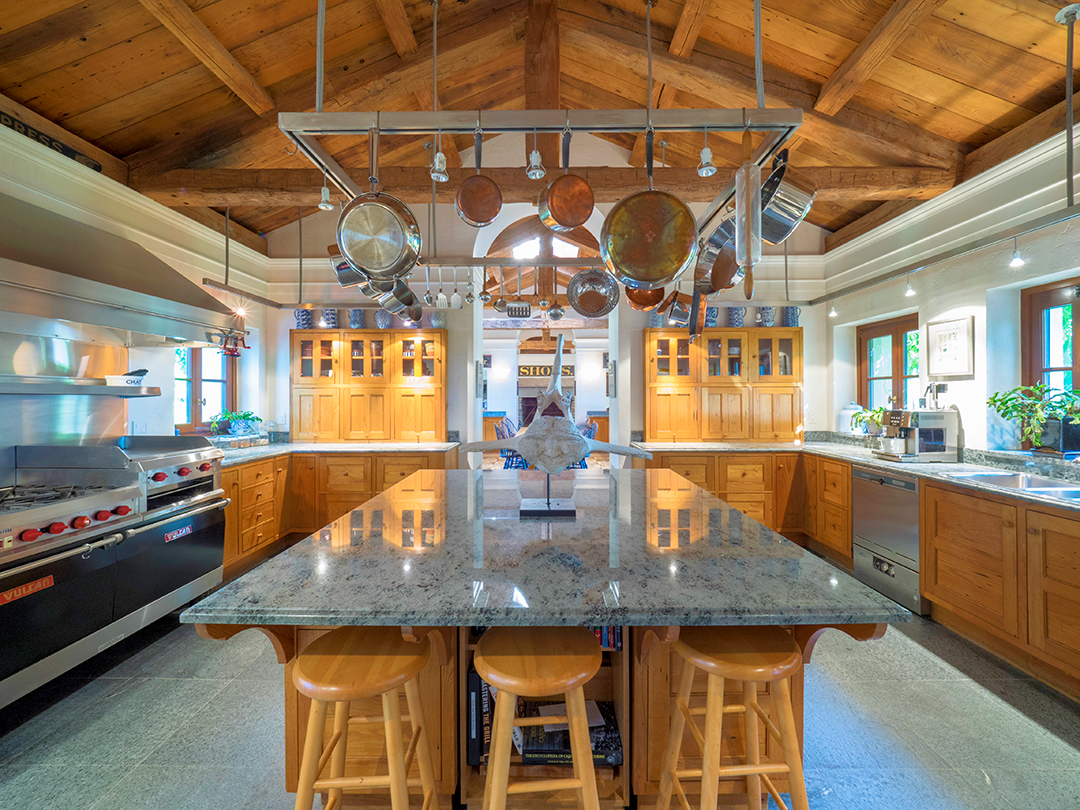 Tour A Lovely Litchfield County Estate With 1000 Rolling Acres And A 11 3m Price Tag D