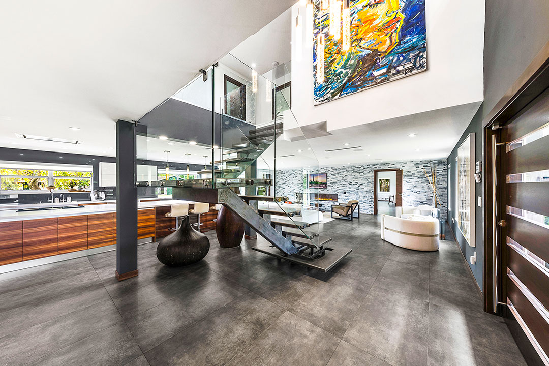 2 Gisele Bundchen Florida Stairs