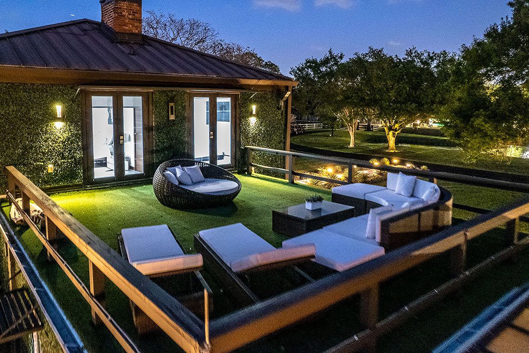 16 Gisele Bundchen Florida Roof Deck