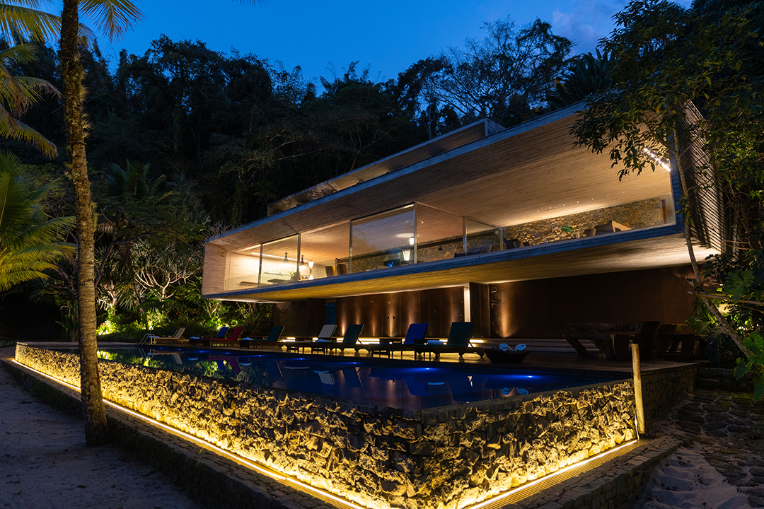 A 52 Acre Brazilian Retreat Only Accessible Via Helicopter Or Boat Seeks 15m E