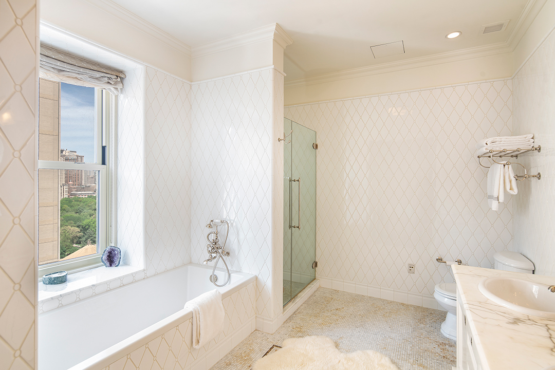 A Majestic Merger Two Adjacent Units List Together For 31 4m At The Plaza Hotel 22459491 Centralparksouth 1904 Bsthroom1primary Ch