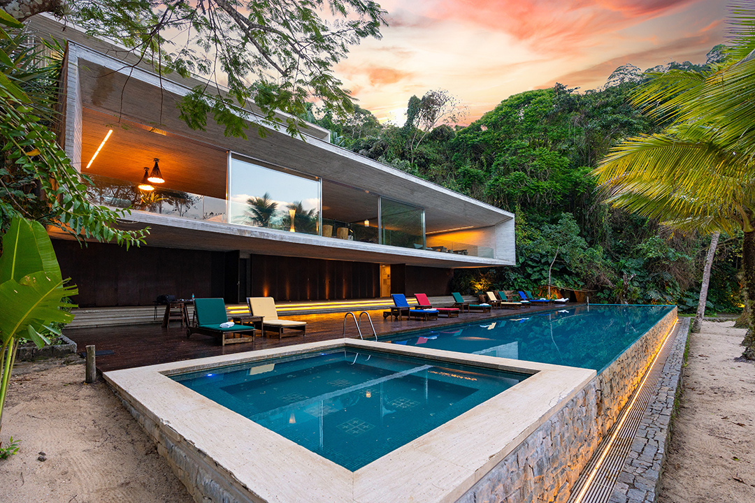 A 52 Acre Brazilian Retreat Only Accessible Via Helicopter Or Boat Seeks 15m C