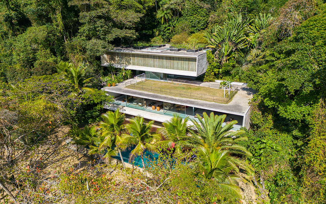 A 52 Acre Brazilian Retreat Only Accessible Via Helicopter Or Boat Seeks 15m B