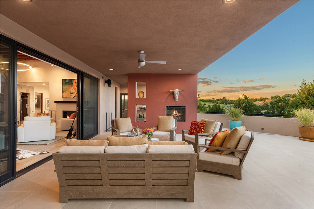 Tour A Contemporary Yet Warm Haven In New Mexico Looking For 3 9m L
