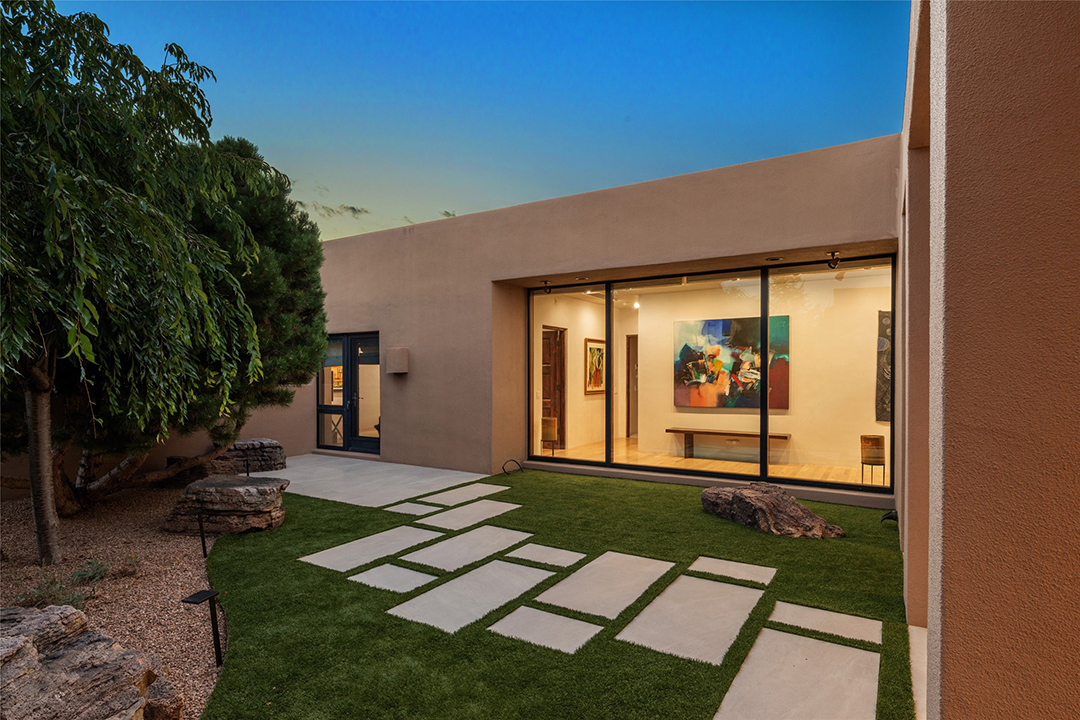 Tour A Contemporary Yet Warm Haven In New Mexico Looking For 3 9m D