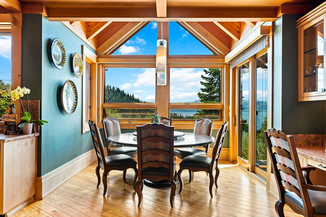 16 Lake Tahoe Retreat