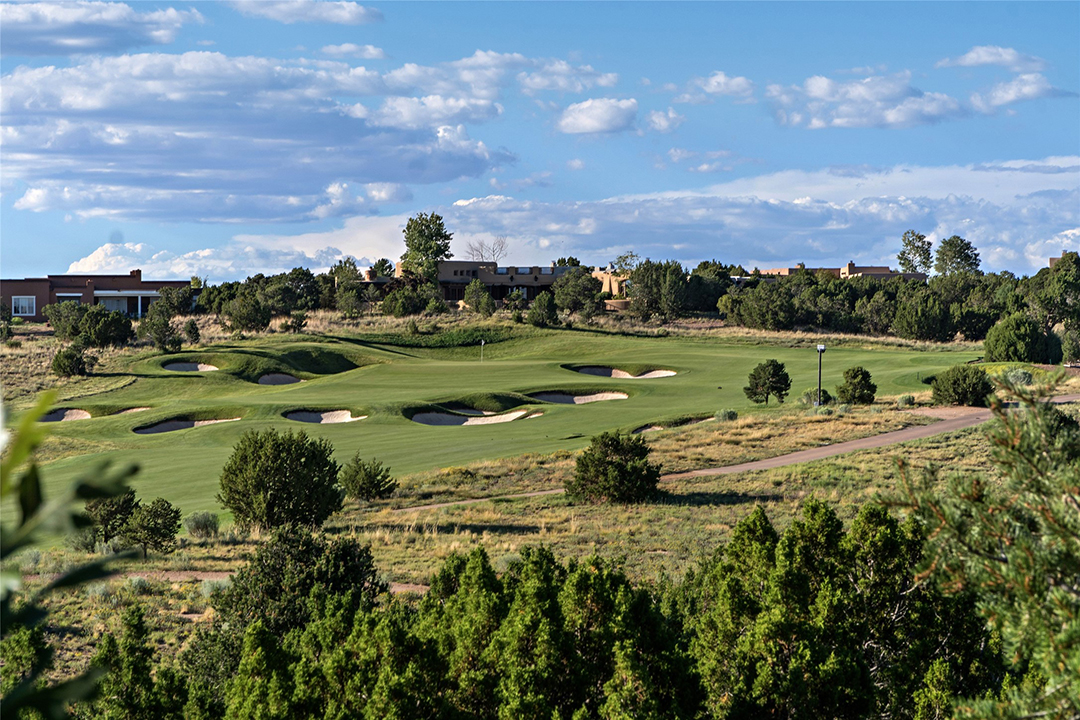 Tour A Contemporary Yet Warm Haven In New Mexico Looking For 3 9m O