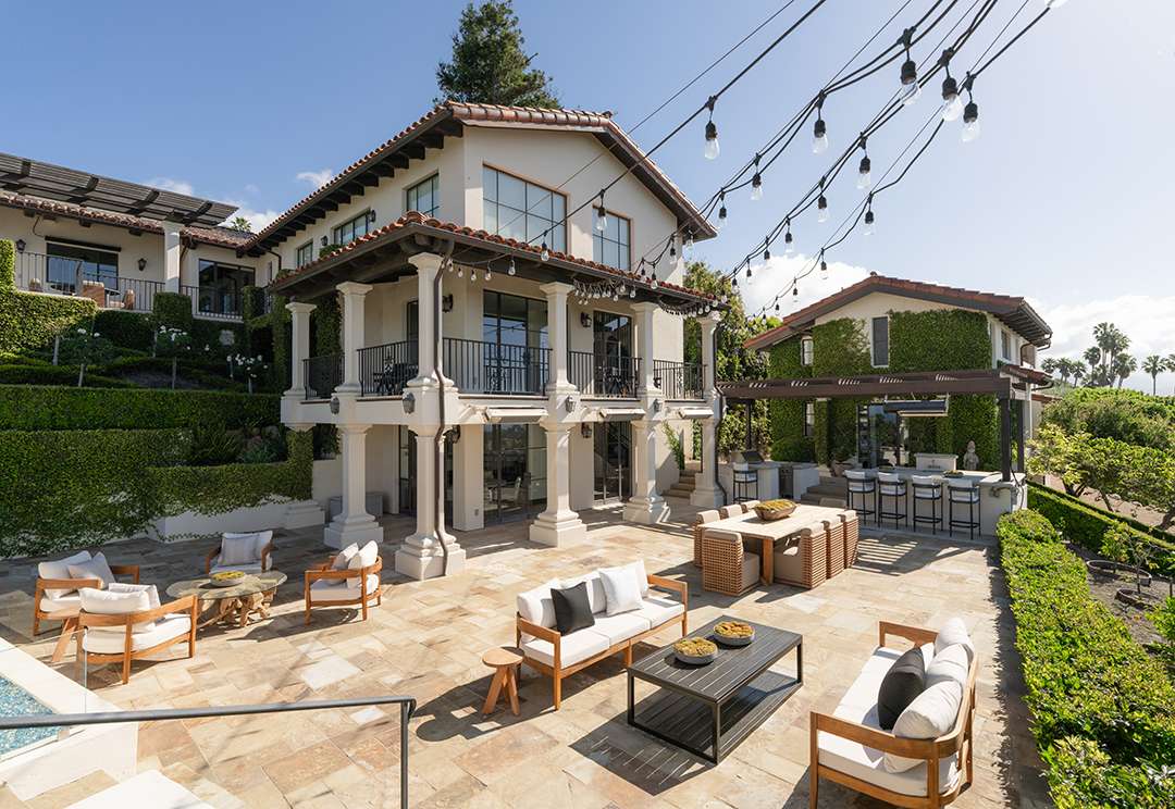 Montecito mansion backyard patio