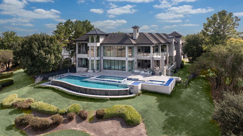 NBA Legend Nick Van Exel's Former Lakefront Mansion in Texas Lists for $12M