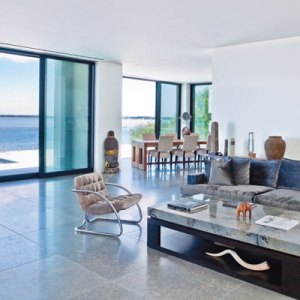 This Minimalist Shelter Island Contemporary Is All About the Views