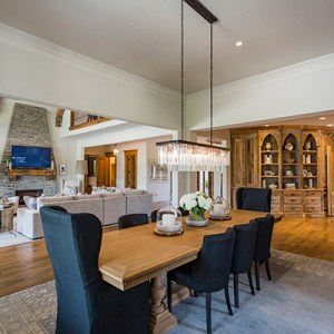 Country Music Star Seeks to Unload a Chic and Fun-Filled Mansion