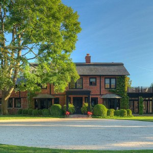 This Steven Gambrel-Designed Home on Ox Pasture Road Lists for $30M