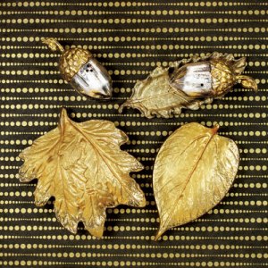 Holiday Hostess Gifts That Glitter in Gold