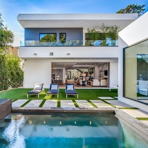 'South Park' and 'Book of Mormon' Co-Creator Snags a Sleek LA Abode