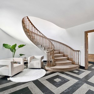 Exquisite Darien Home Heads to Auction Without Reserve