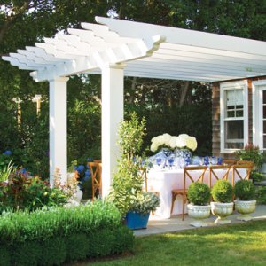 KDHamptons.com Founder Kelli Delaney's Guide to Alfresco Entertaining