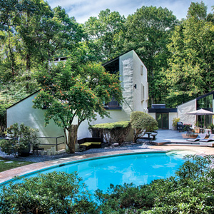 Tour the Comfortably-Modern Home of a Grammy Award&ndash;Winning Rock Guitarist