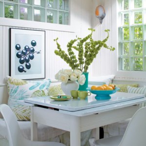 Look Inside a Light Filled Cottage in Sag Harbor