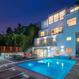 A Spice Girl's Trendy LA Residence Receives a Sharp Price Cut
