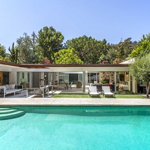 Jamie Dornan&rsquo;s Just-Listed LA Home Is 50 Shades of Glam