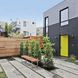 Deeds & Don&rsquo;ts: Top Hawaii Summer Escapes