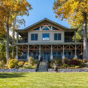 On the Market: Bob's Discount Furniture Cofounder's Sprawling Salem Estate