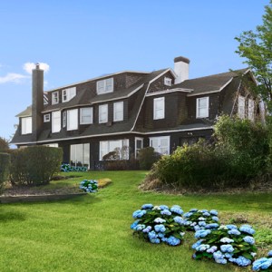 Fashion Designer Arnold Scaasi's Quogue Home Finds a Buyer at $2.8M