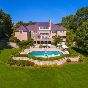 Regis Philbin&rsquo;s Fabulous Greenwich Mansion Hits the Market