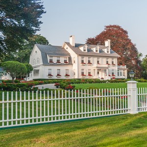 "The White House" of East Hampton Lists for $12.5M