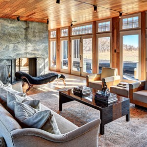 Look Inside an Art Collector&rsquo;s $25M Oceanfront Home in Montauk