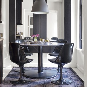 Step Inside a Park Ave Apartment With a Dark and Moody Palette