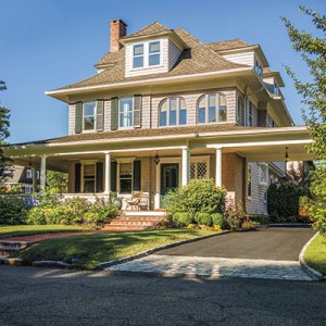 Tour a Revitalized 100-Year-Old Home in Larchmont