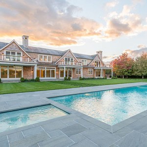 Patriots Owner Robert Kraft Spent $90K on a 4-Night Stay in This Hamptons Mansion