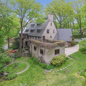 Mayor La Guardia&rsquo;s Former Bronx Mansion Just Hit the Market