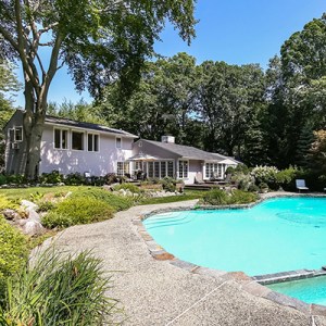 This Ranch-Style Home For Sale in Darien Offers Luxe Outdoor Spaces