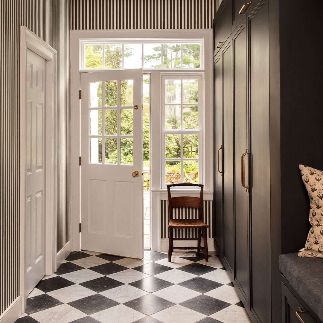 Tour a Southport Colonial With Clean-Lined Design - Cottages & Gardens