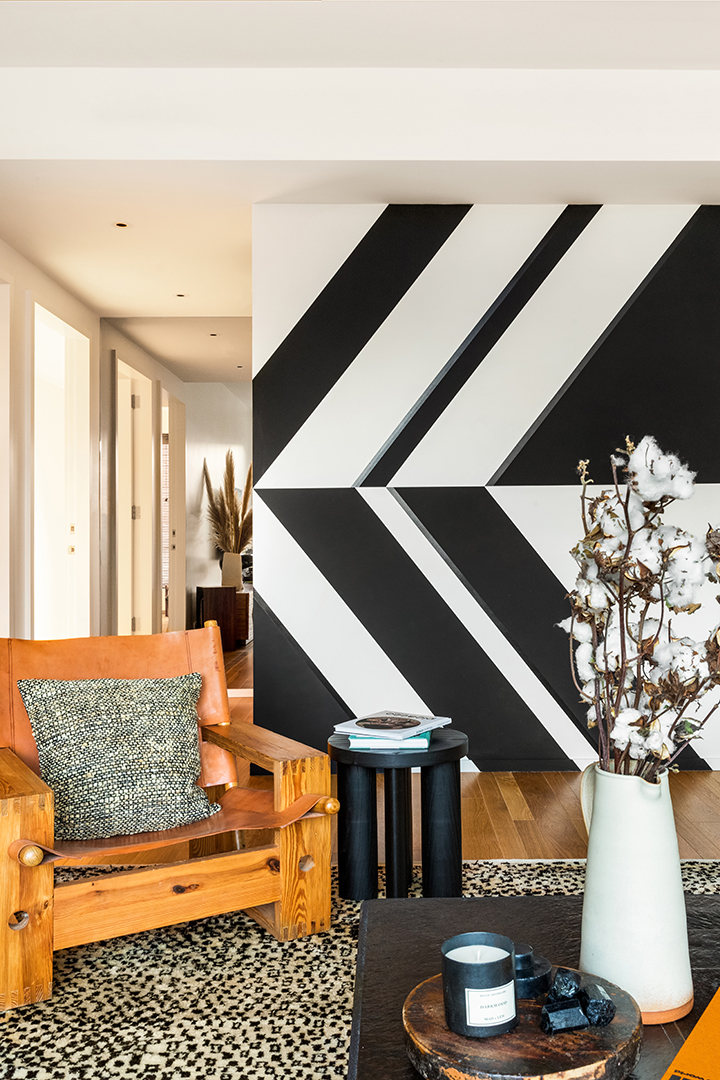 Black and white accent wall in NYC apartment