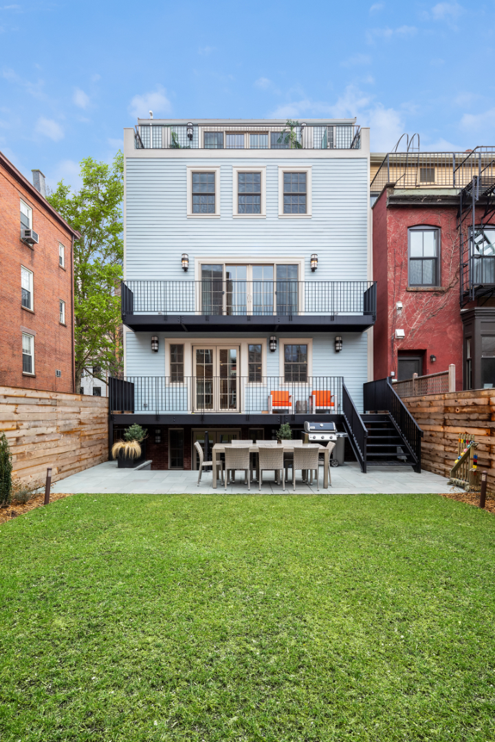 A 187-Year-Old Brooklyn Townhouse Wants $10M Garden Outdoors
