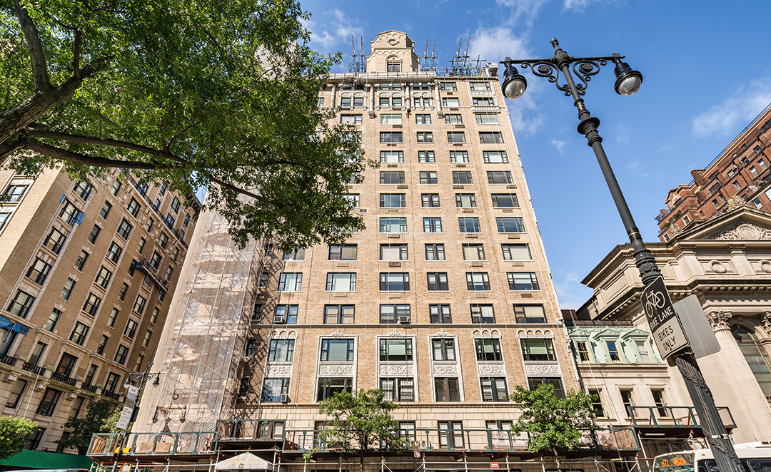 91 Central Park West exterior