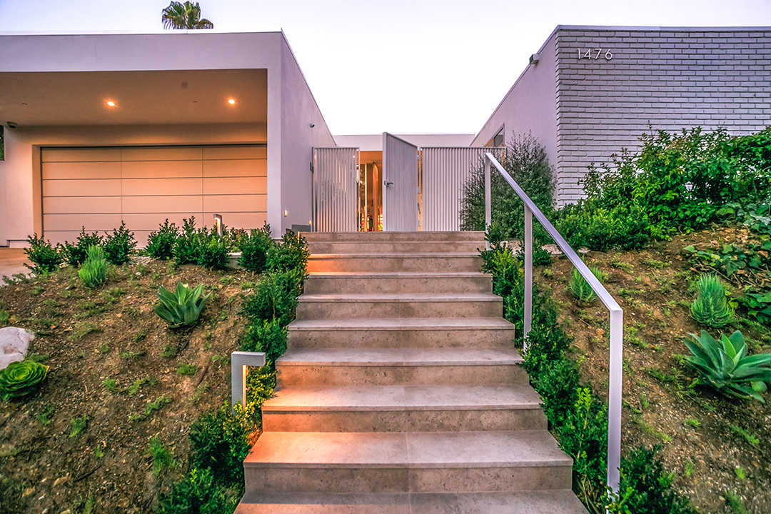 Beverly hills mdcentury modern exterior