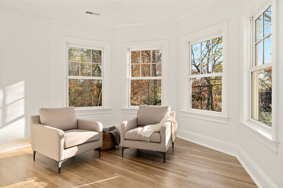 Master suite sitting room