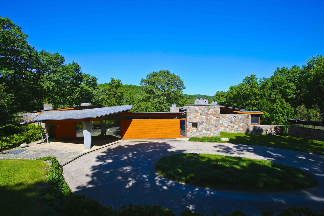 Washington CT Home Exterior