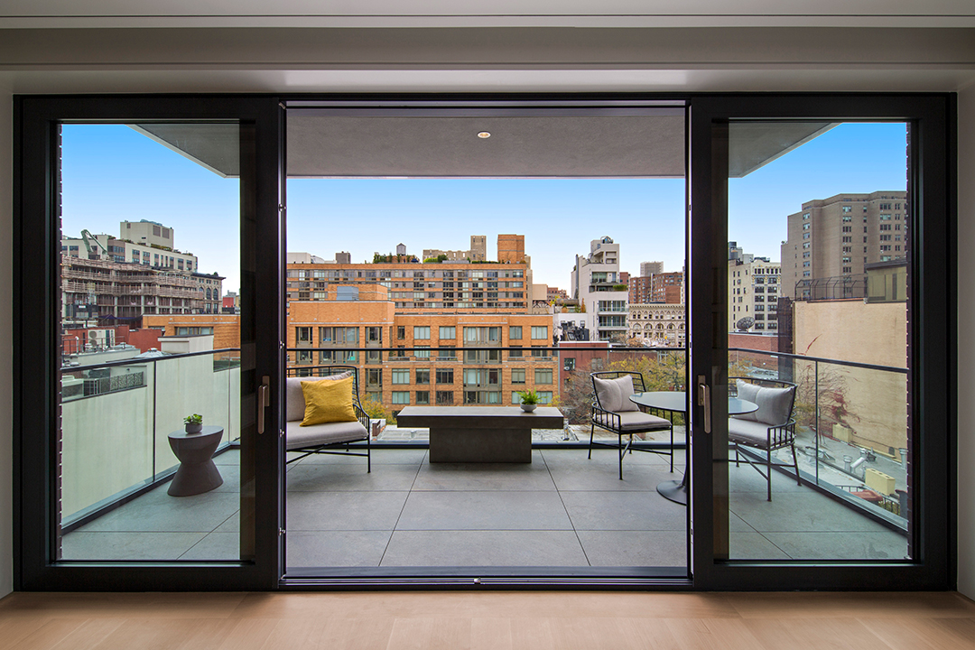 Patio at a a boutique luxury building in Chelsea, 124 West 16th Street