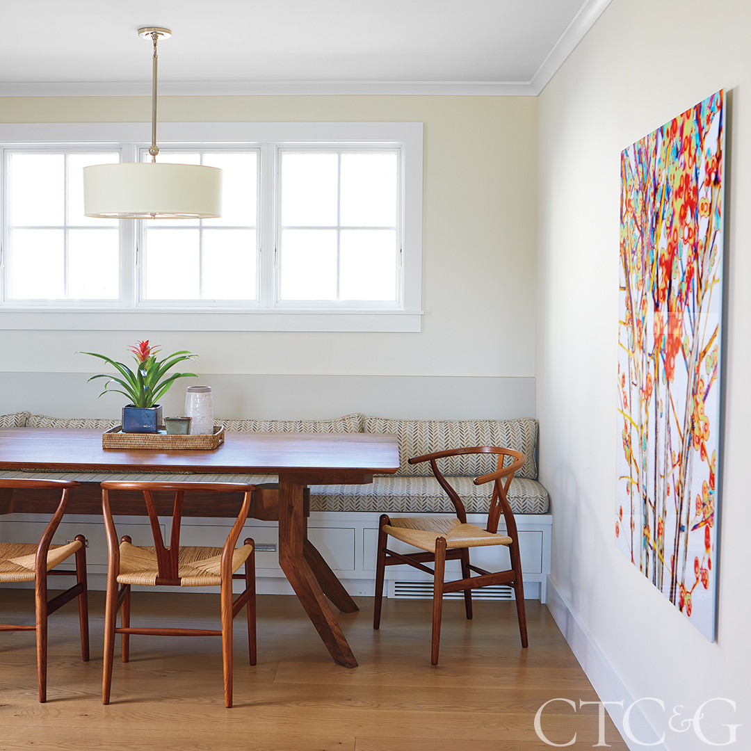 breakfast nook and bench seating
