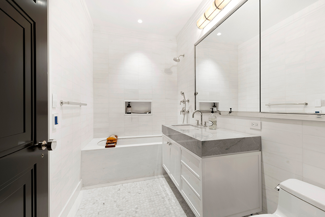 Bathroom in Gloria Vanderbilt's Former Upper East Side Home