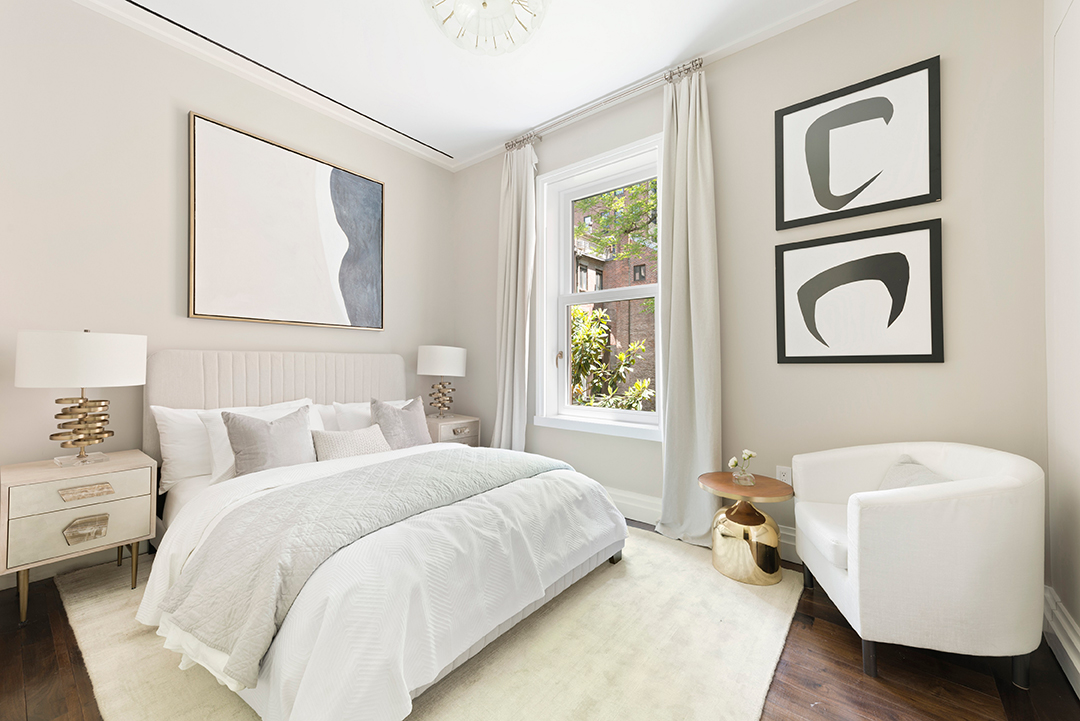 Bedroom in Gloria Vanderbilt's Former Upper East Side Home