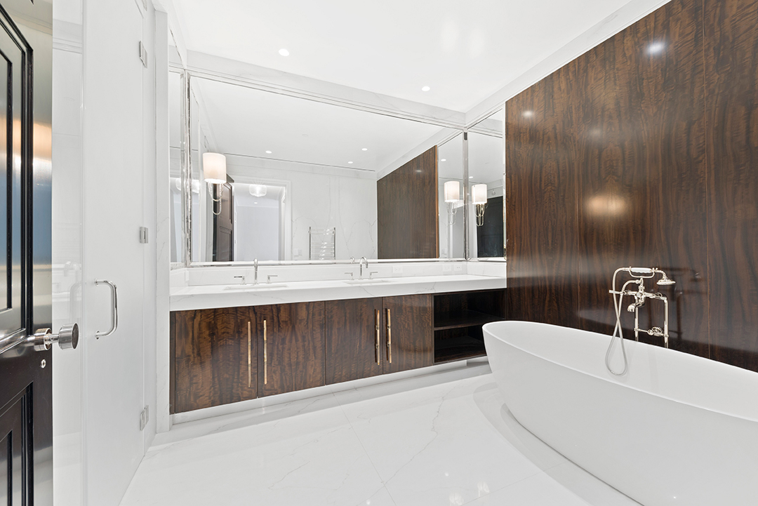 Bathroom in Gloria Vanderbilt's Former Upper East Side Home
